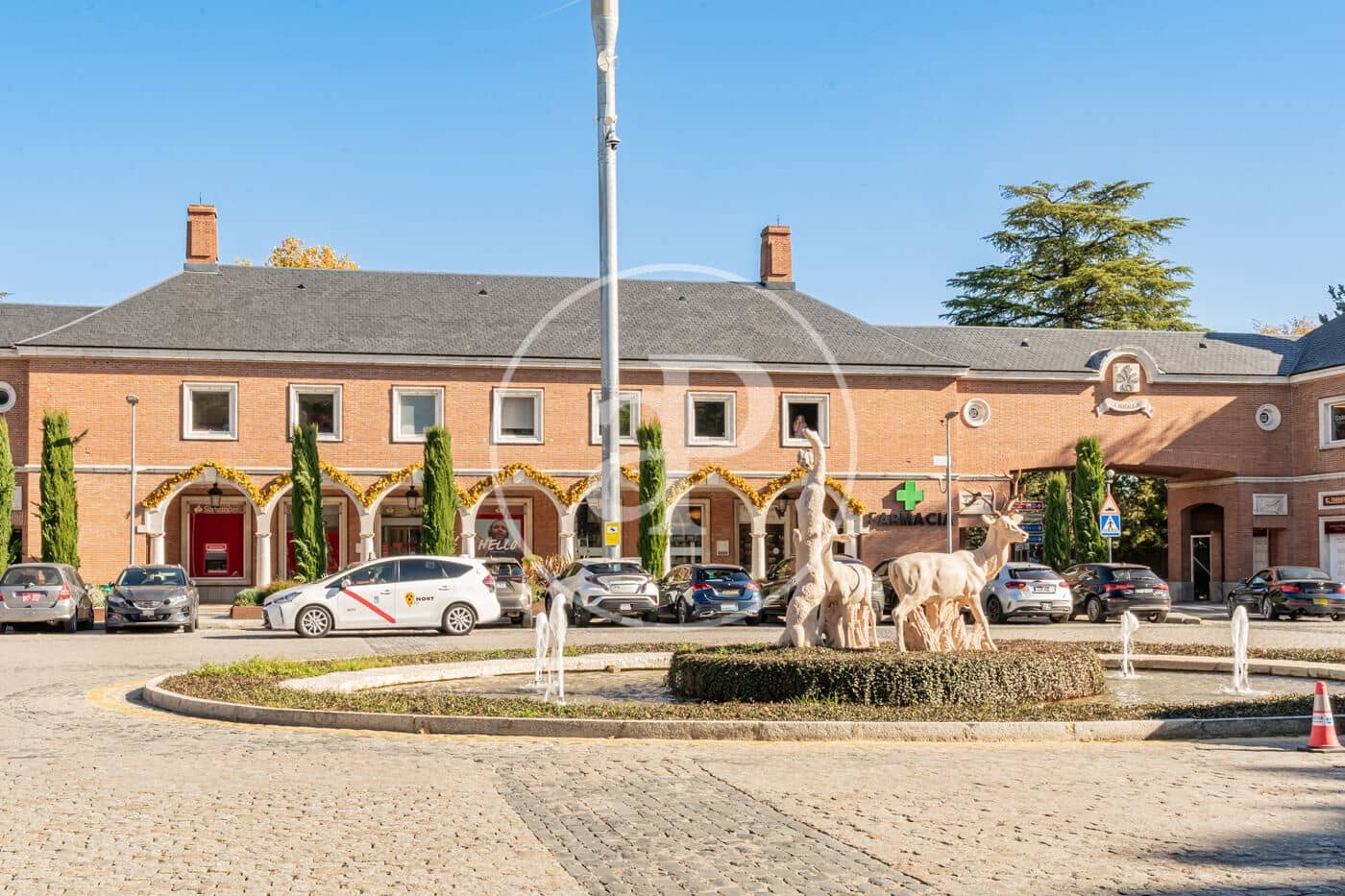 7 bedroom Villa for sale in La Moraleja with pool - € 10,000,000 (Ref: 9410977)