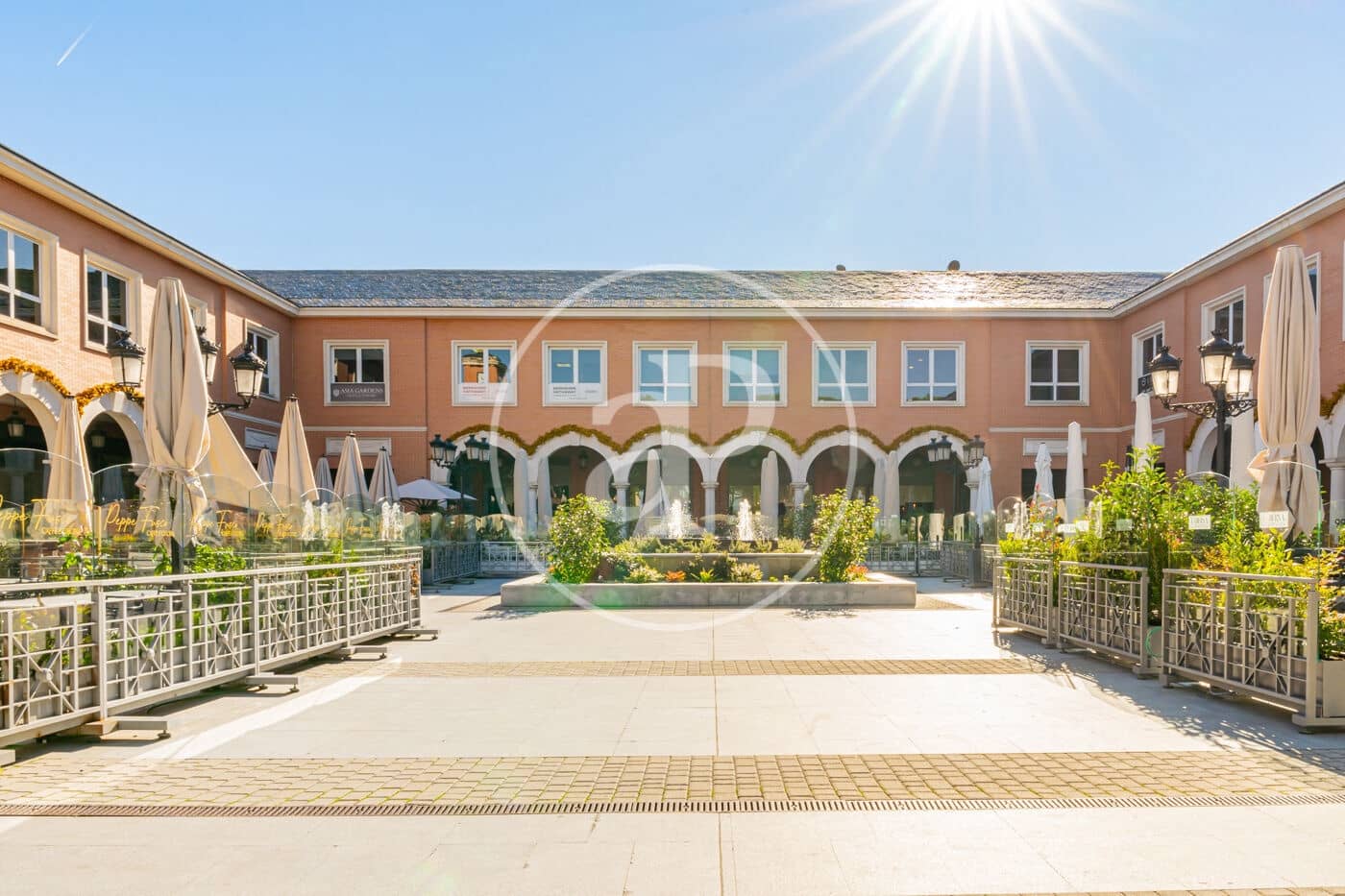 6 bedroom Villa for sale in La Moraleja with pool - € 7,600,000 (Ref: 9410978)