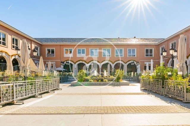 5 sypialnia Willa na sprzedaż w La Moraleja, Alcobendas z basenem - 4 700 000 € (Ref: 9410979)