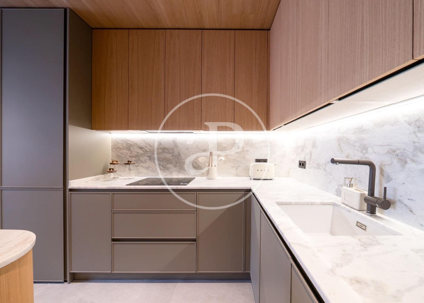 4 bedroom Apartment for sale in Madrid city - € 2,850,000 (Ref: 9410981)