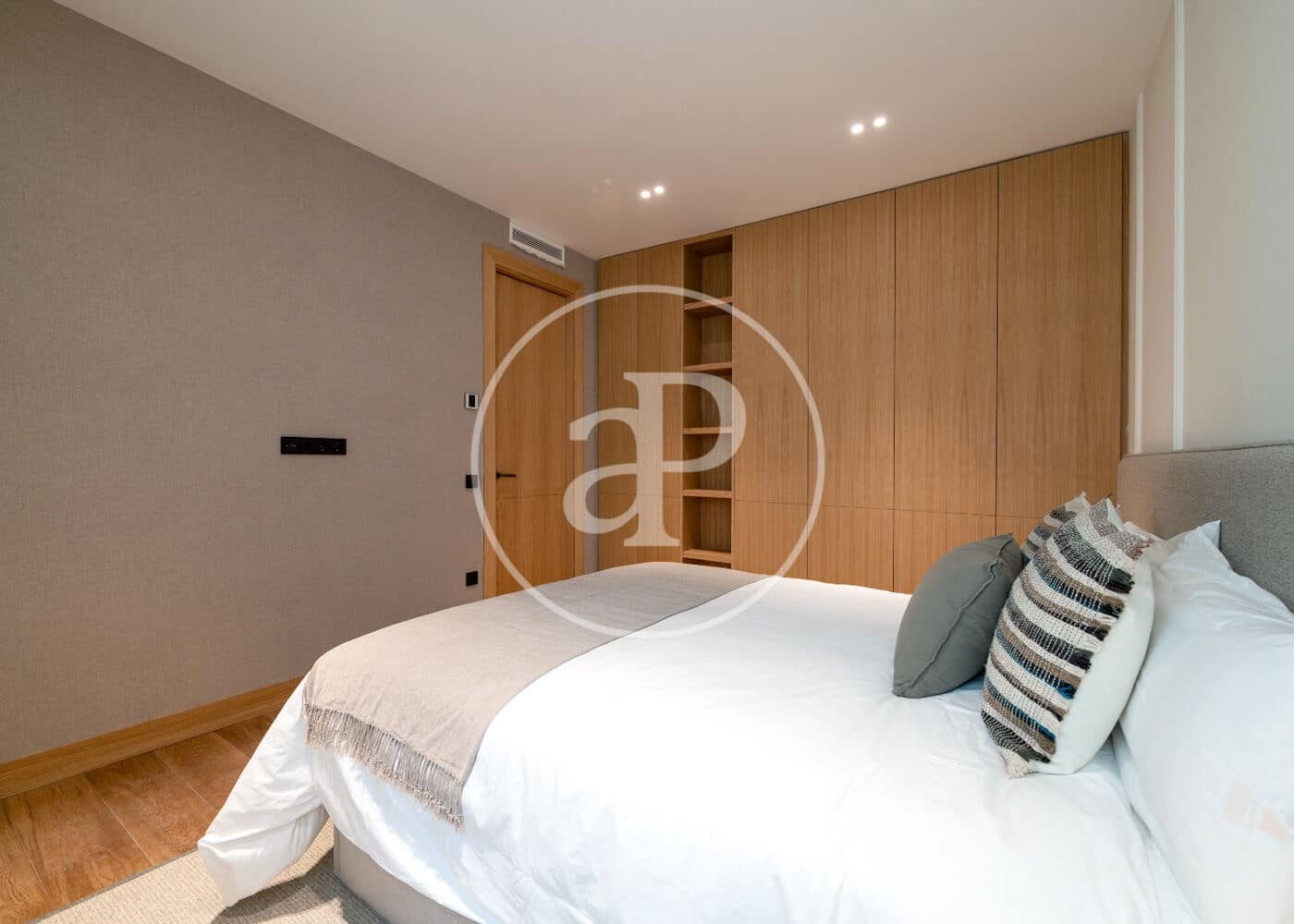 4 bedroom Apartment for sale in Madrid city - € 2,850,000 (Ref: 9410981)