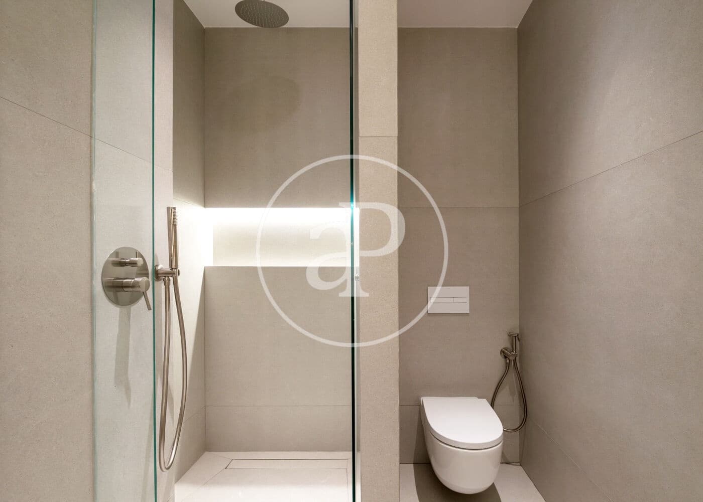 4 bedroom Apartment for sale in Madrid city - € 2,850,000 (Ref: 9410981)