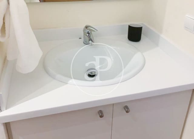 1 quarto Apartamento para arrendar em Castellana, Madrid cidade - 1 650 € (Ref: 9414109)