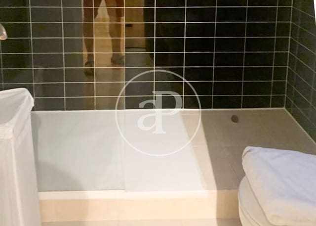 1 quarto Apartamento para arrendar em Castellana, Madrid cidade - 1 650 € (Ref: 9414109)