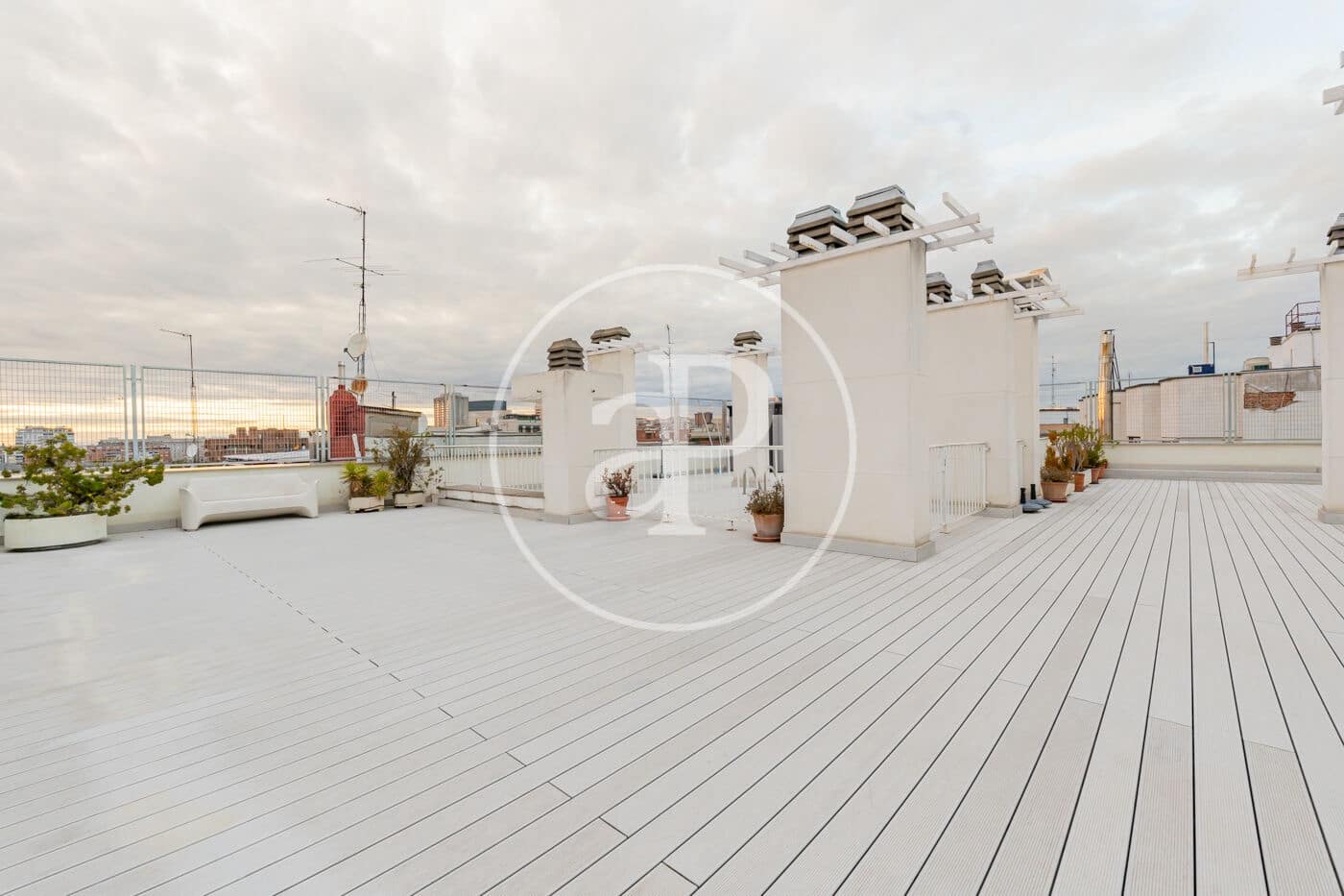 1 soveværelse Lejlighed til leje i Madrid by med swimmingpool - € 1.400 (Ref: 9414110)