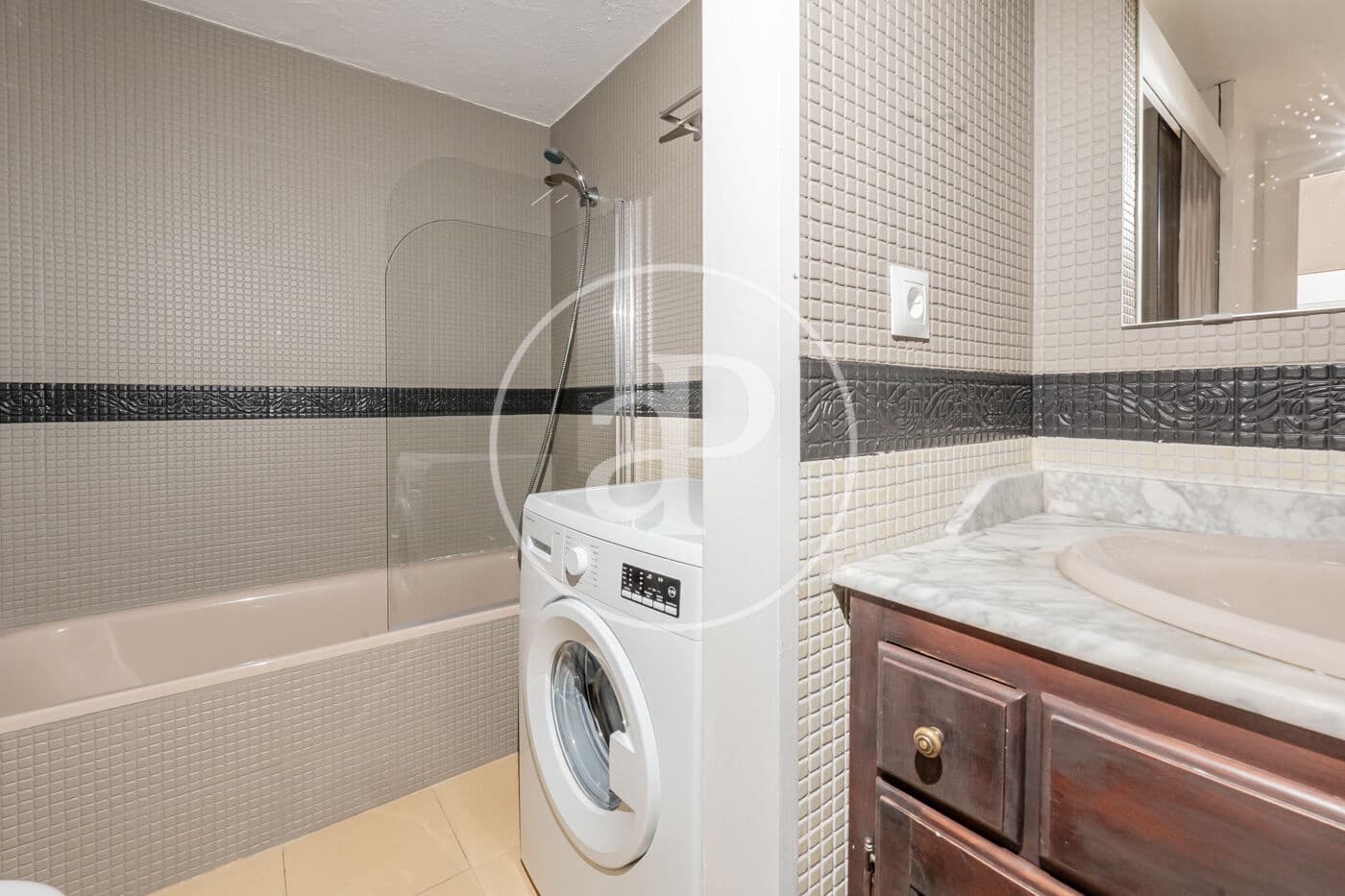 1 soveværelse Lejlighed til leje i Madrid by med swimmingpool - € 1.400 (Ref: 9414110)