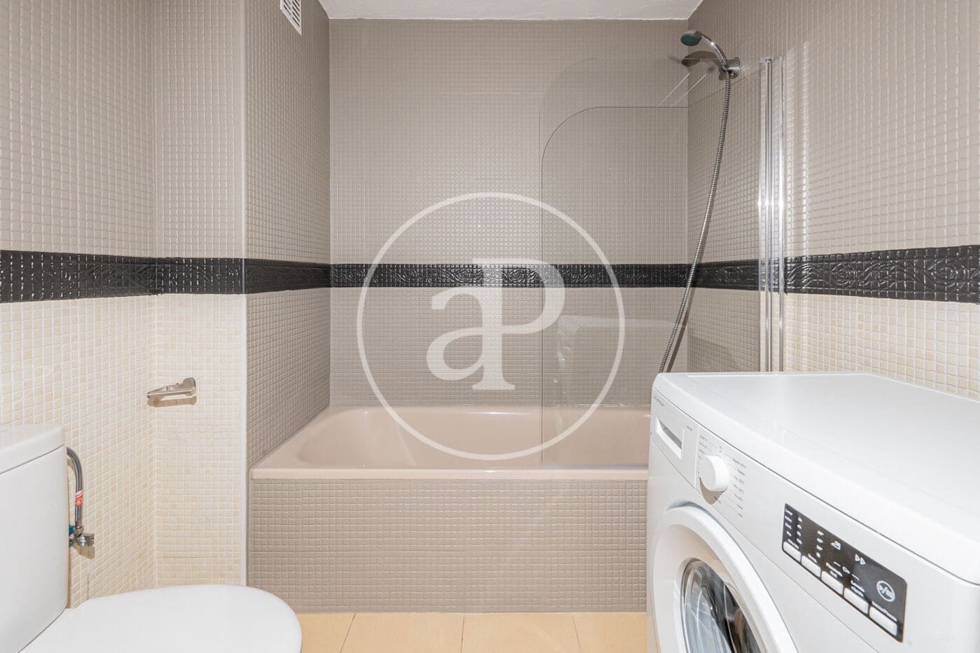 1 soveværelse Lejlighed til leje i Madrid by med swimmingpool - € 1.400 (Ref: 9414110)