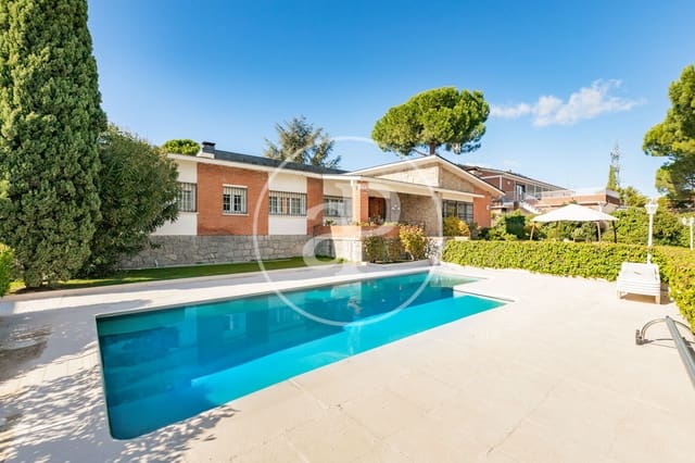 4 bedroom Villa for sale in Las Rozas de Madrid with pool - € 1,500,000 (Ref: 9414112)