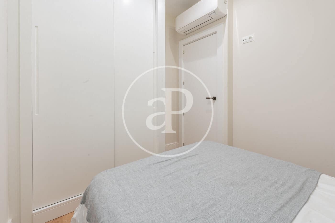 3 slaapkamer Appartement te huur in Madrid stad - € 3.900 (Ref: 9415935)