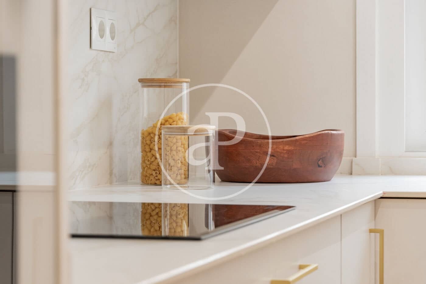 3 slaapkamer Appartement te huur in Madrid stad - € 3.900 (Ref: 9415935)