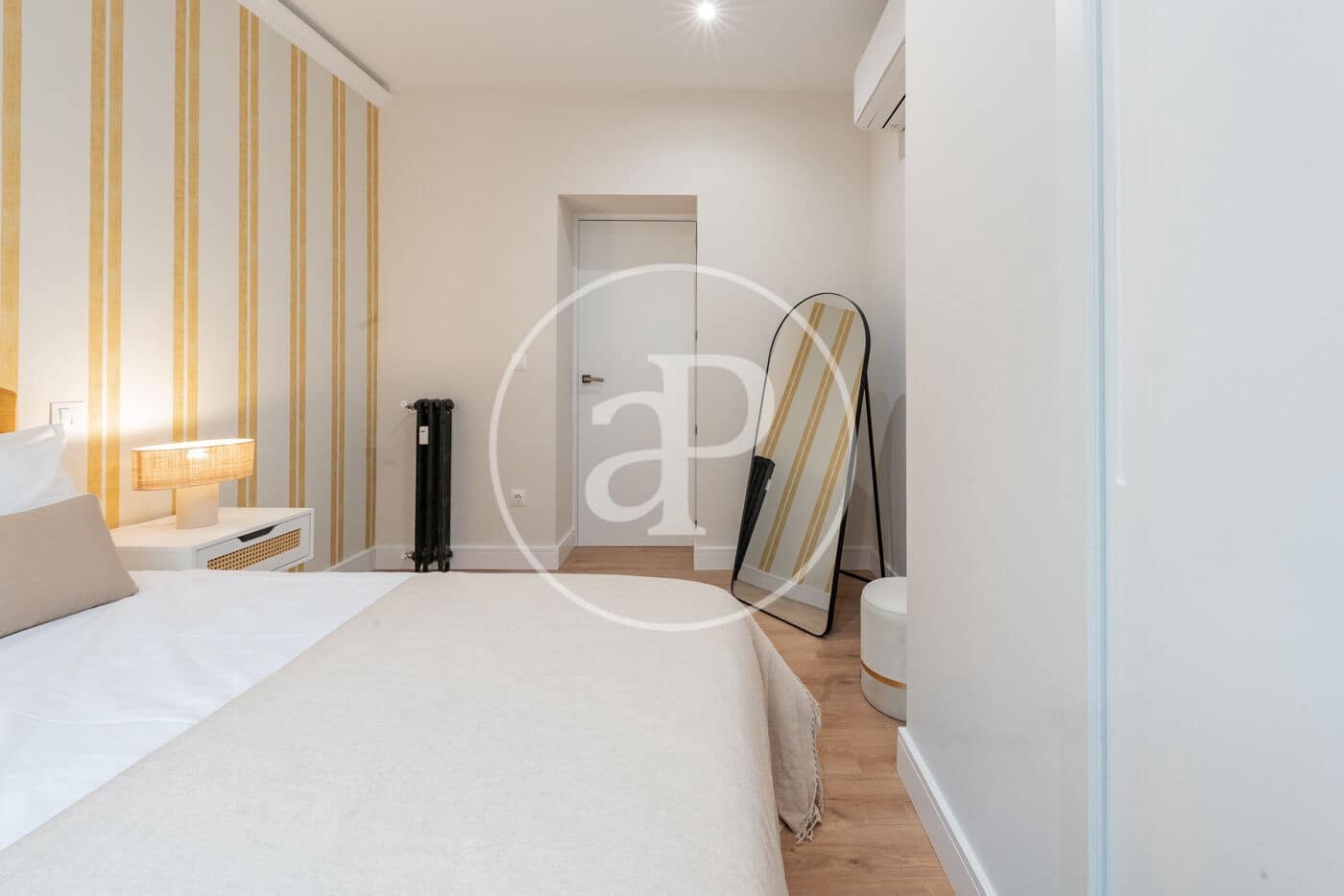 3 slaapkamer Appartement te huur in Madrid stad - € 3.900 (Ref: 9415935)