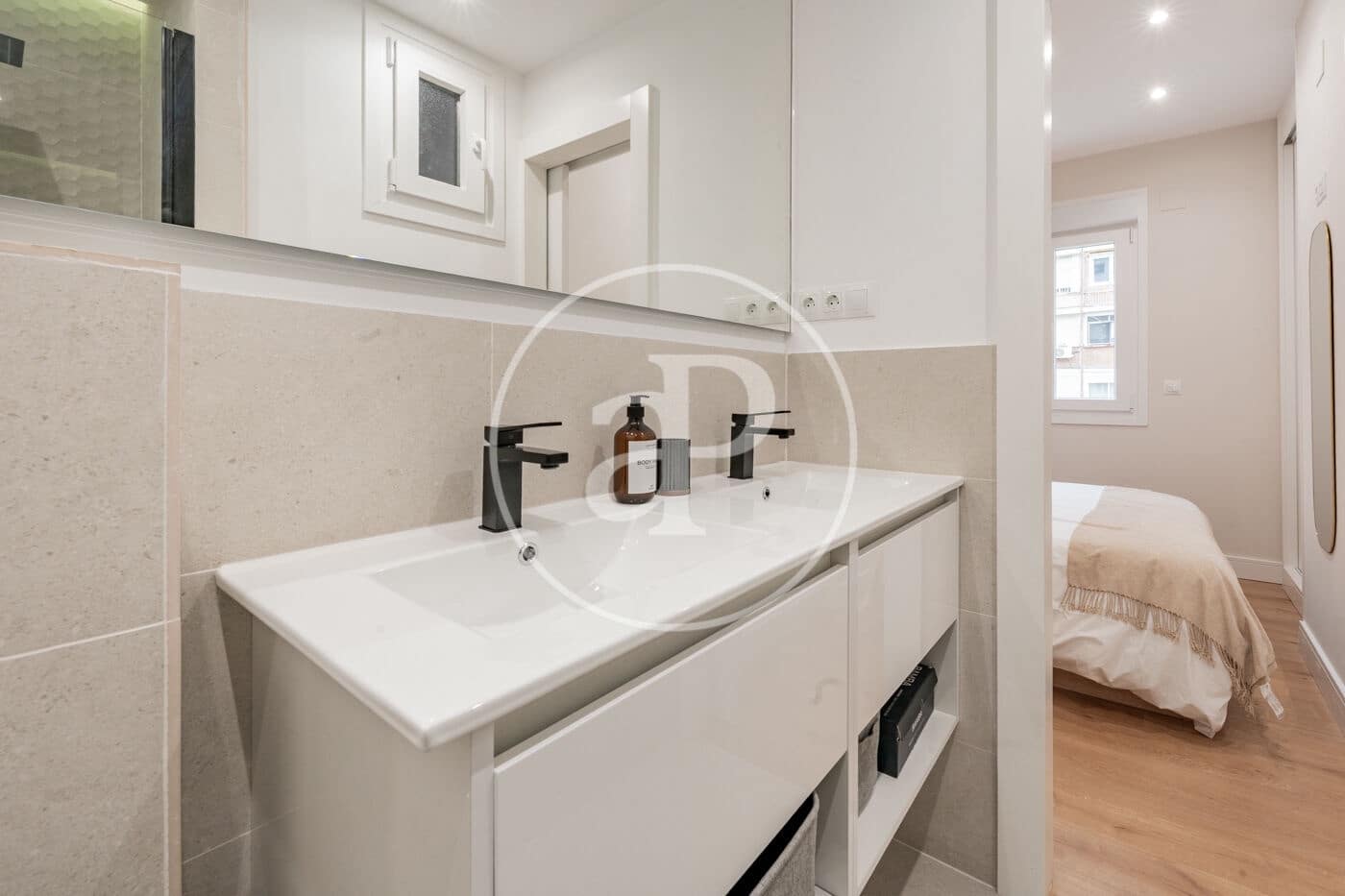 3 slaapkamer Appartement te huur in Madrid stad - € 3.900 (Ref: 9415935)