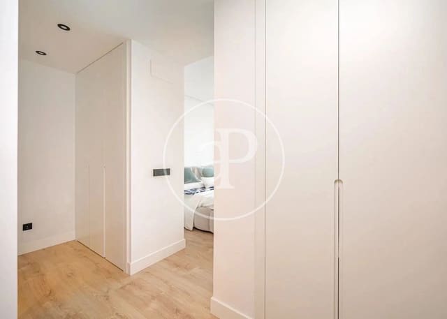 3 soveværelse Lejlighed til salg i Cuatro Caminos, Madrid by - € 1.499.900 (Ref: 9415939)
