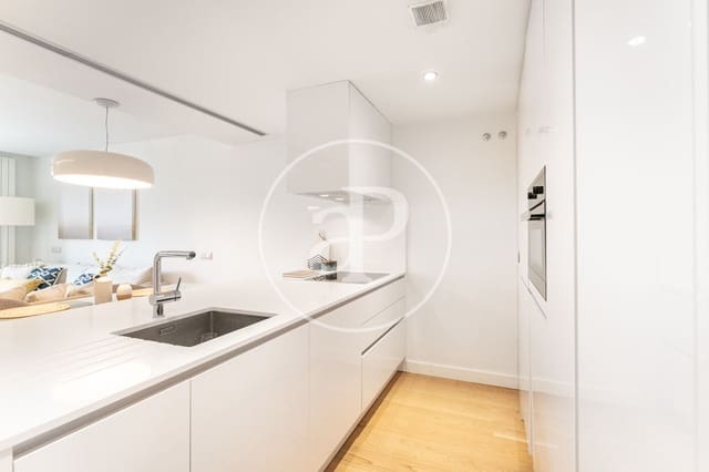 1 slaapkamer Appartement te huur in Almagro, Madrid stad - € 3.200 (Ref: 9415941)