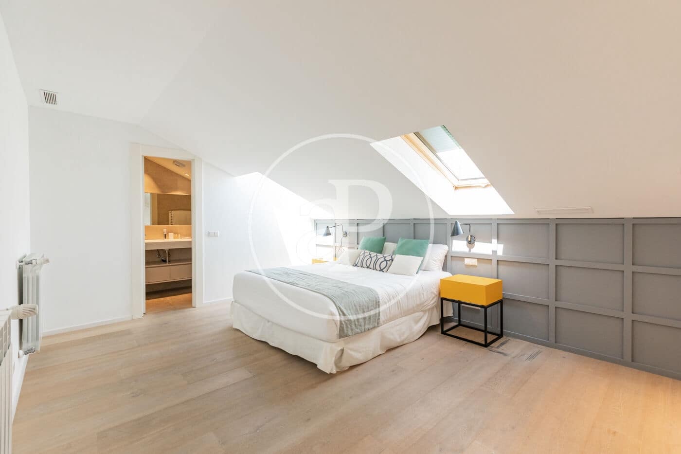 2 bedroom Apartment for sale in Madrid city - € 1,149,000 (Ref: 9415943)