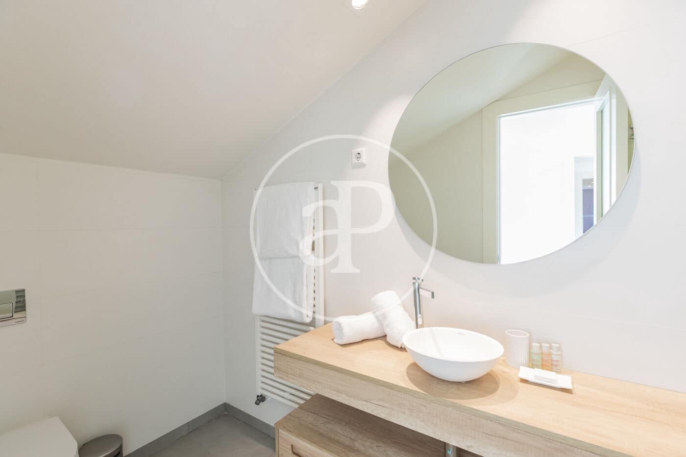 2 bedroom Apartment for sale in Madrid city - € 1,149,000 (Ref: 9415943)