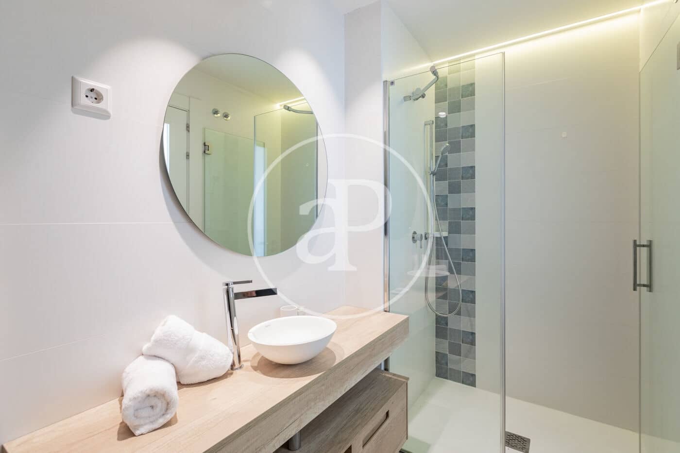 2 bedroom Apartment for sale in Madrid city - € 1,149,000 (Ref: 9415943)