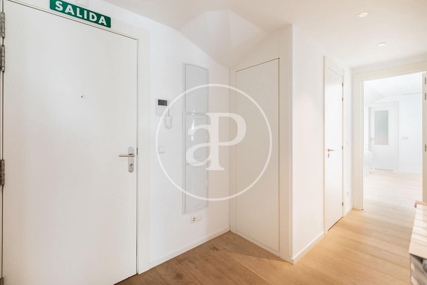 2 bedroom Apartment for sale in Madrid city - € 1,149,000 (Ref: 9415943)
