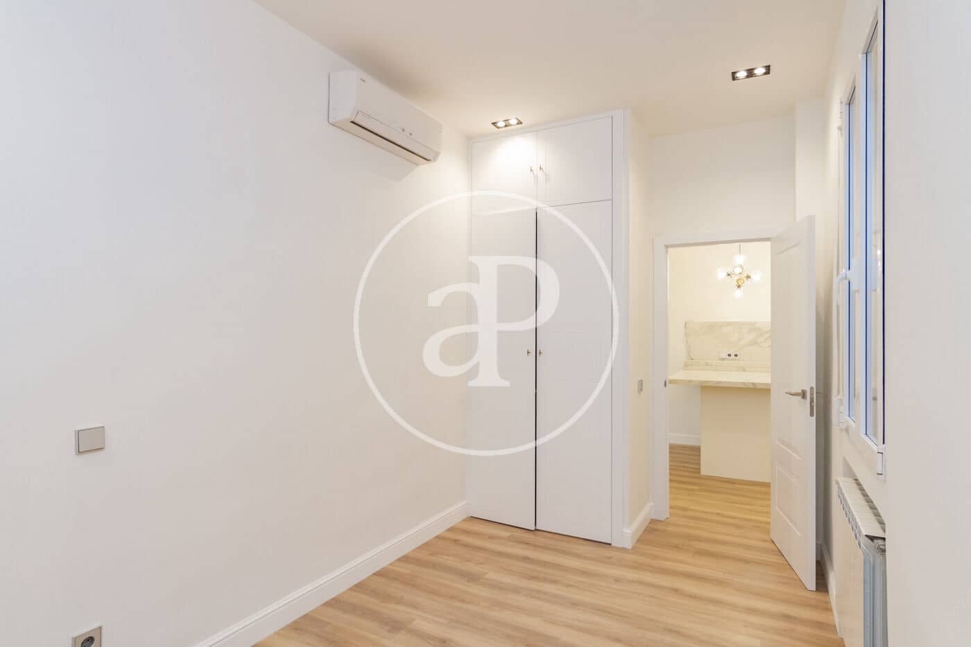 Apartamento de 3 habitaciones en Madrid ciudad en venta - 1.590.000 € (Ref: 9415945)