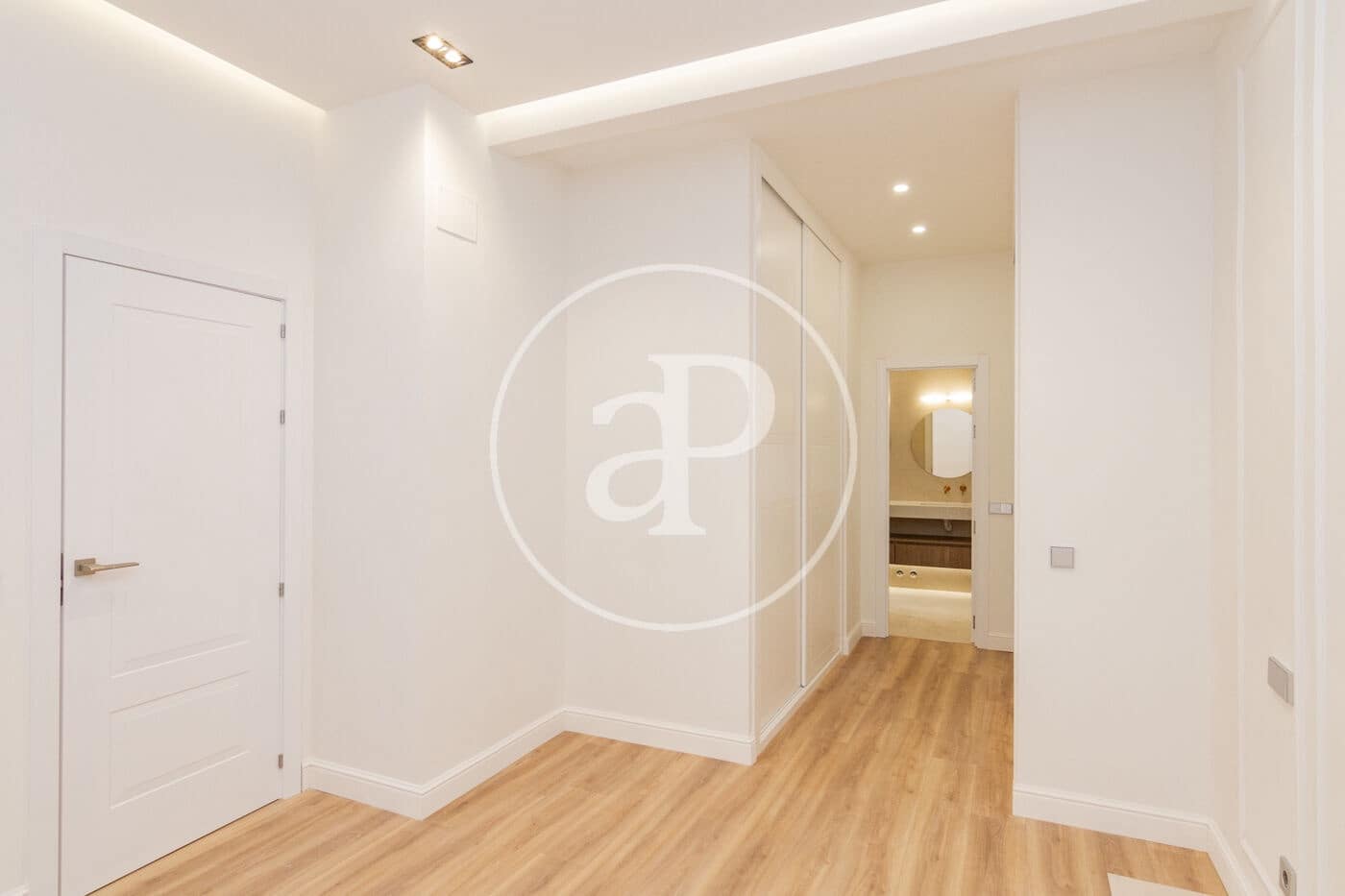 Apartamento de 3 habitaciones en Madrid ciudad en venta - 1.590.000 € (Ref: 9415945)