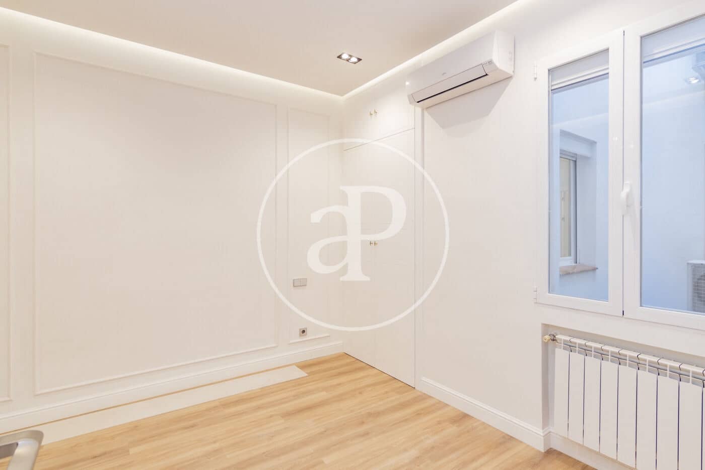 Apartamento de 3 habitaciones en Madrid ciudad en venta - 1.590.000 € (Ref: 9415945)