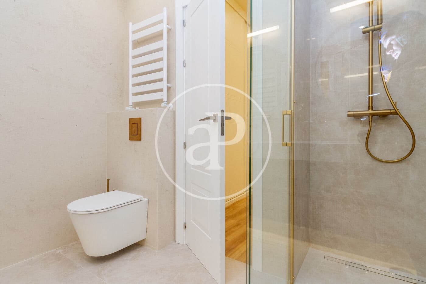 Apartamento de 3 habitaciones en Madrid ciudad en venta - 1.590.000 € (Ref: 9415945)