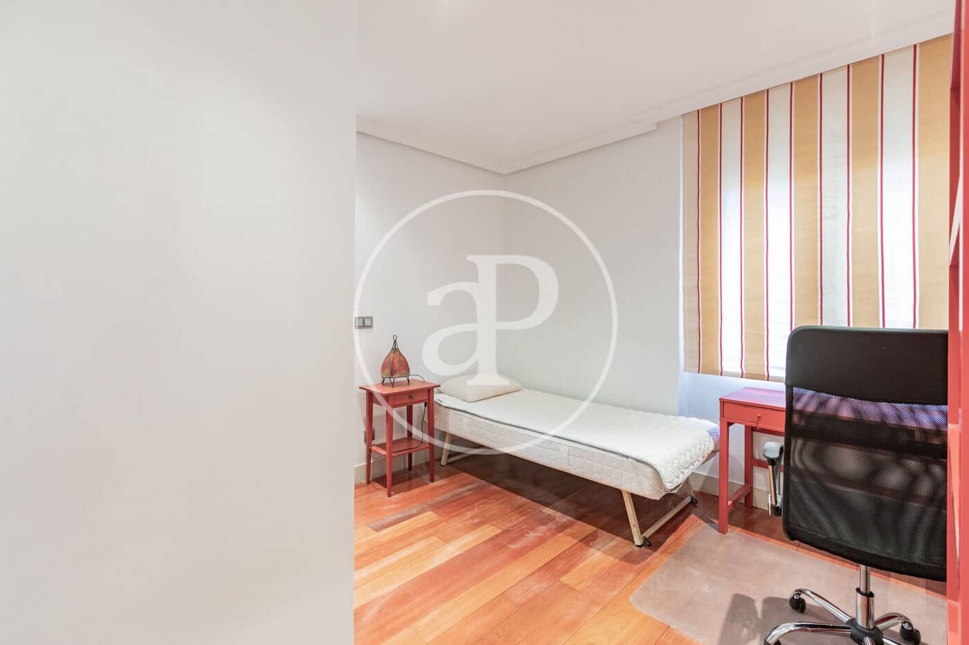 3 soveværelse Lejlighed til leje i Madrid by - € 3.800 (Ref: 9419767)