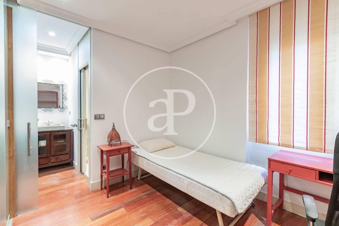 3 soveværelse Lejlighed til leje i Madrid by - € 3.800 (Ref: 9419767)