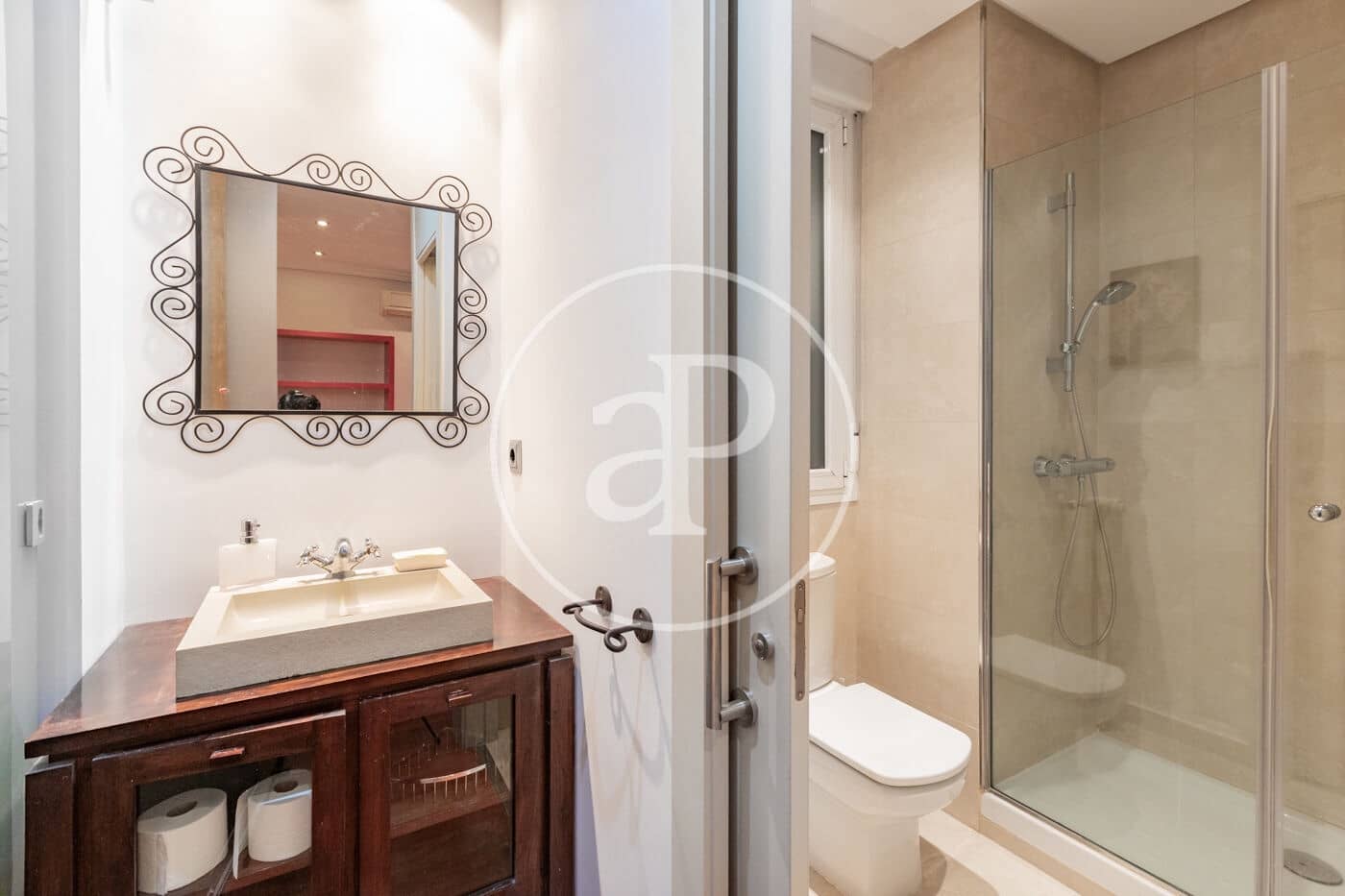 3 soveværelse Lejlighed til leje i Madrid by - € 3.800 (Ref: 9419767)