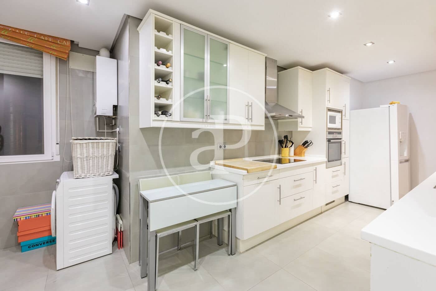 3 soveværelse Lejlighed til leje i Madrid by - € 3.800 (Ref: 9419767)