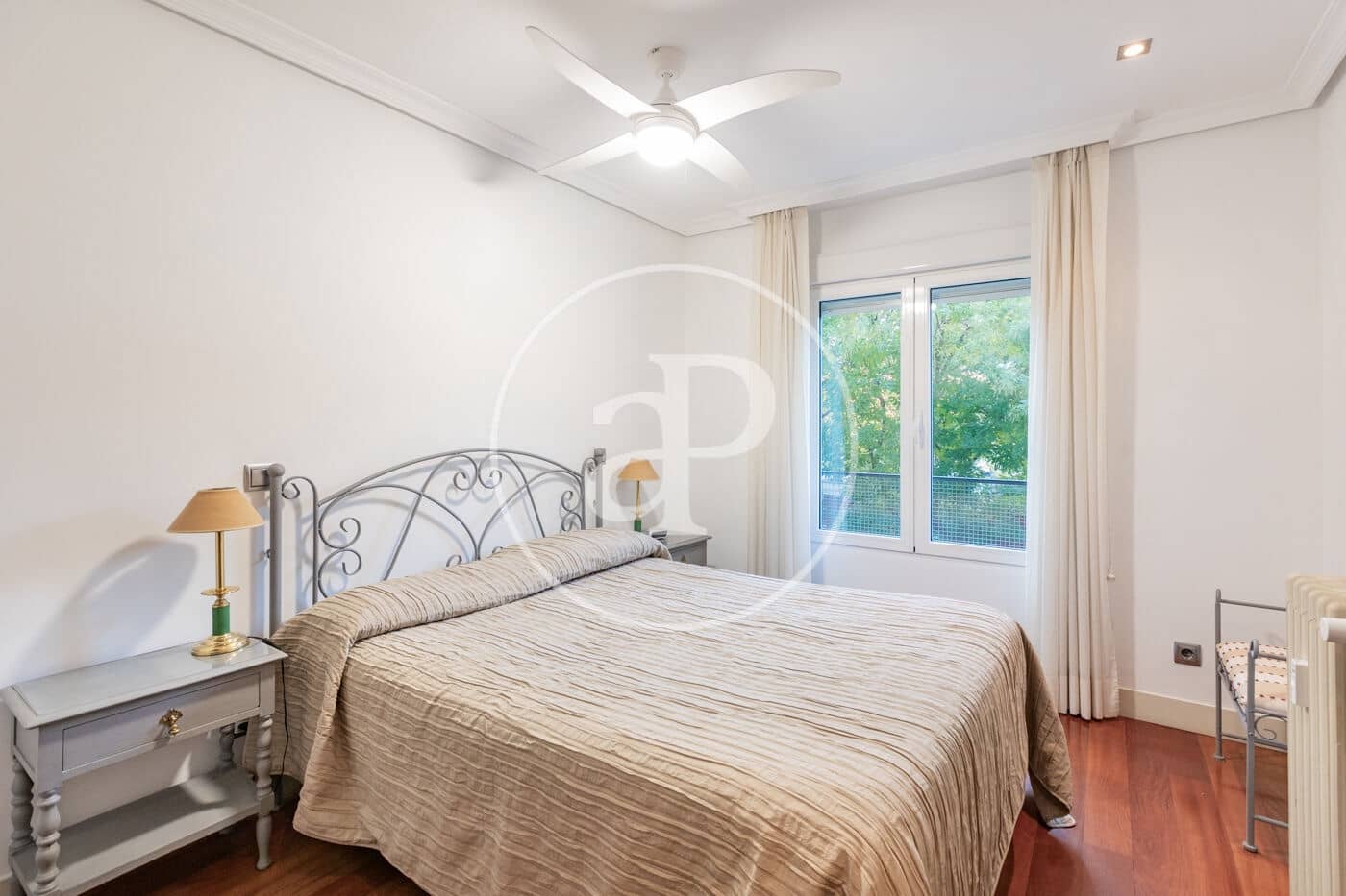 3 soveværelse Lejlighed til leje i Madrid by - € 3.800 (Ref: 9419767)