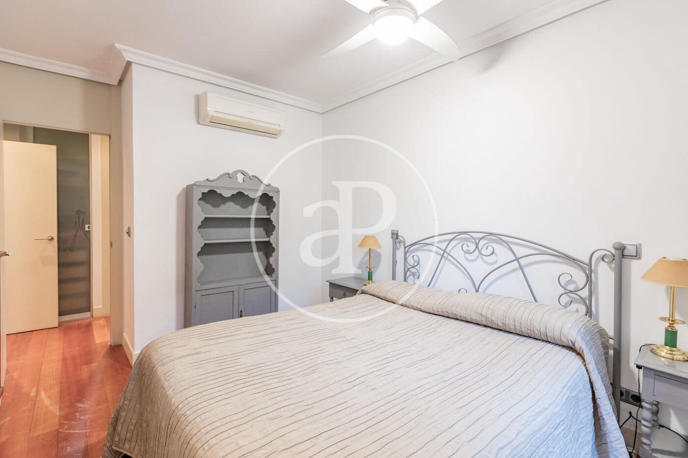 3 soveværelse Lejlighed til leje i Madrid by - € 3.800 (Ref: 9419767)