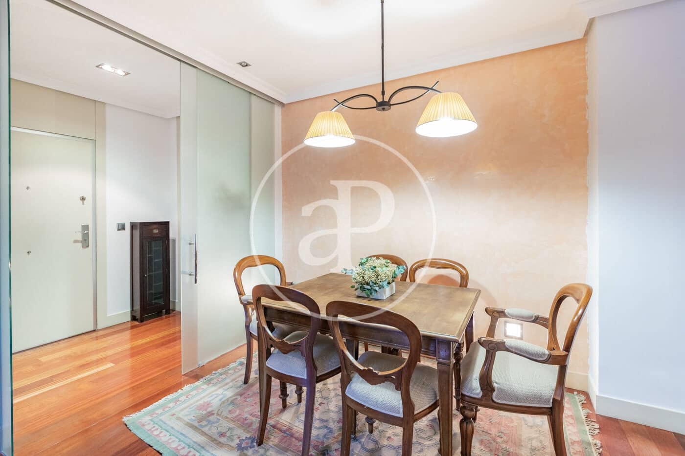 3 soveværelse Lejlighed til leje i Madrid by - € 3.800 (Ref: 9419767)