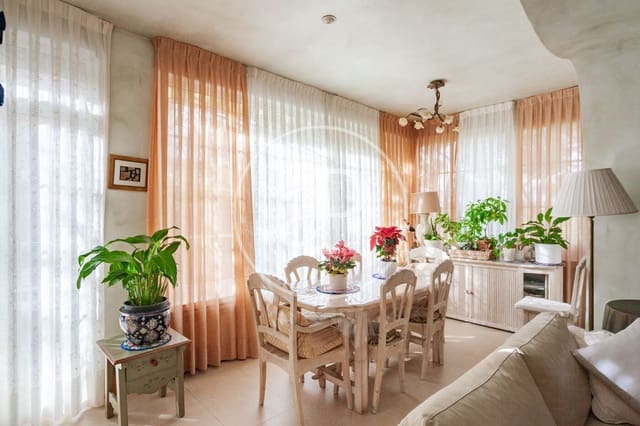 5 Zimmer Villa zu verkaufen in Aravaca, Madrid Stadt mit Pool - 1.365.000 € (Ref: 9419770)