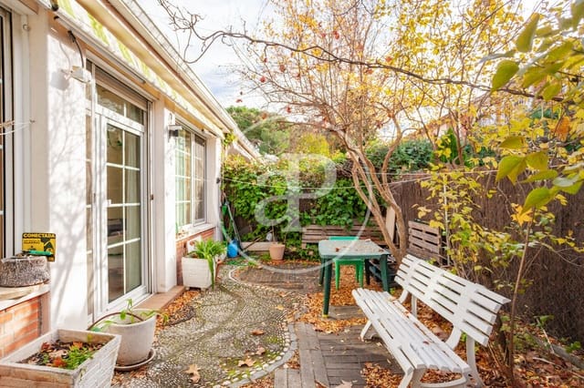 5 soveværelse Villa til salg i Aravaca, Madrid by med swimmingpool - € 1.365.000 (Ref: 9419770)