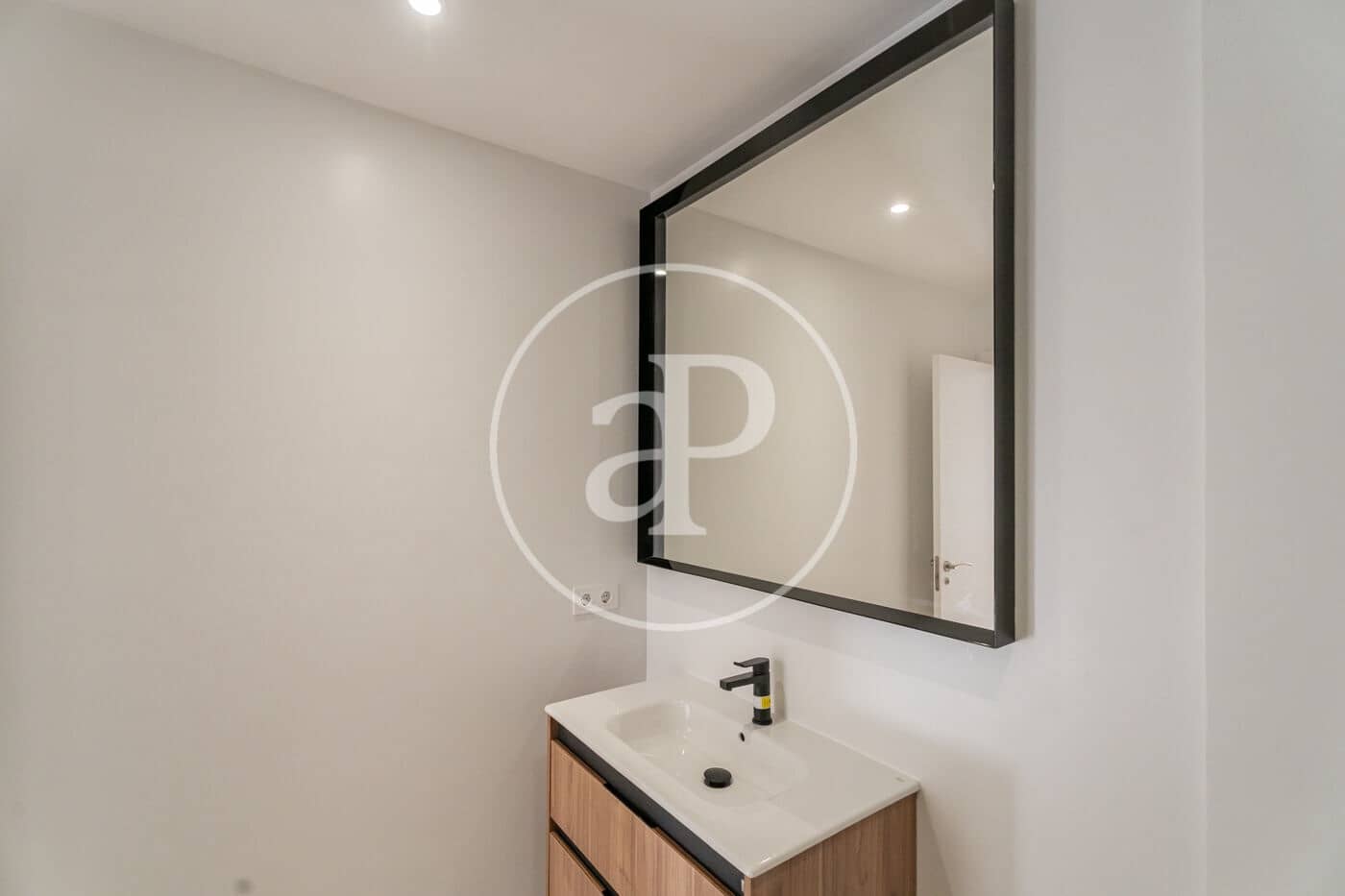 1 bedroom Apartment for rent in Madrid city - € 1,750 (Ref: 9419774)