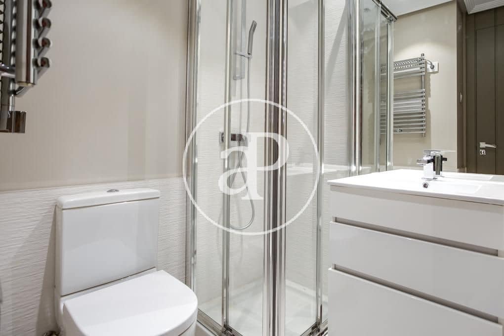 4 bedroom Apartment for rent in Madrid city - € 7,800 (Ref: 9422461)