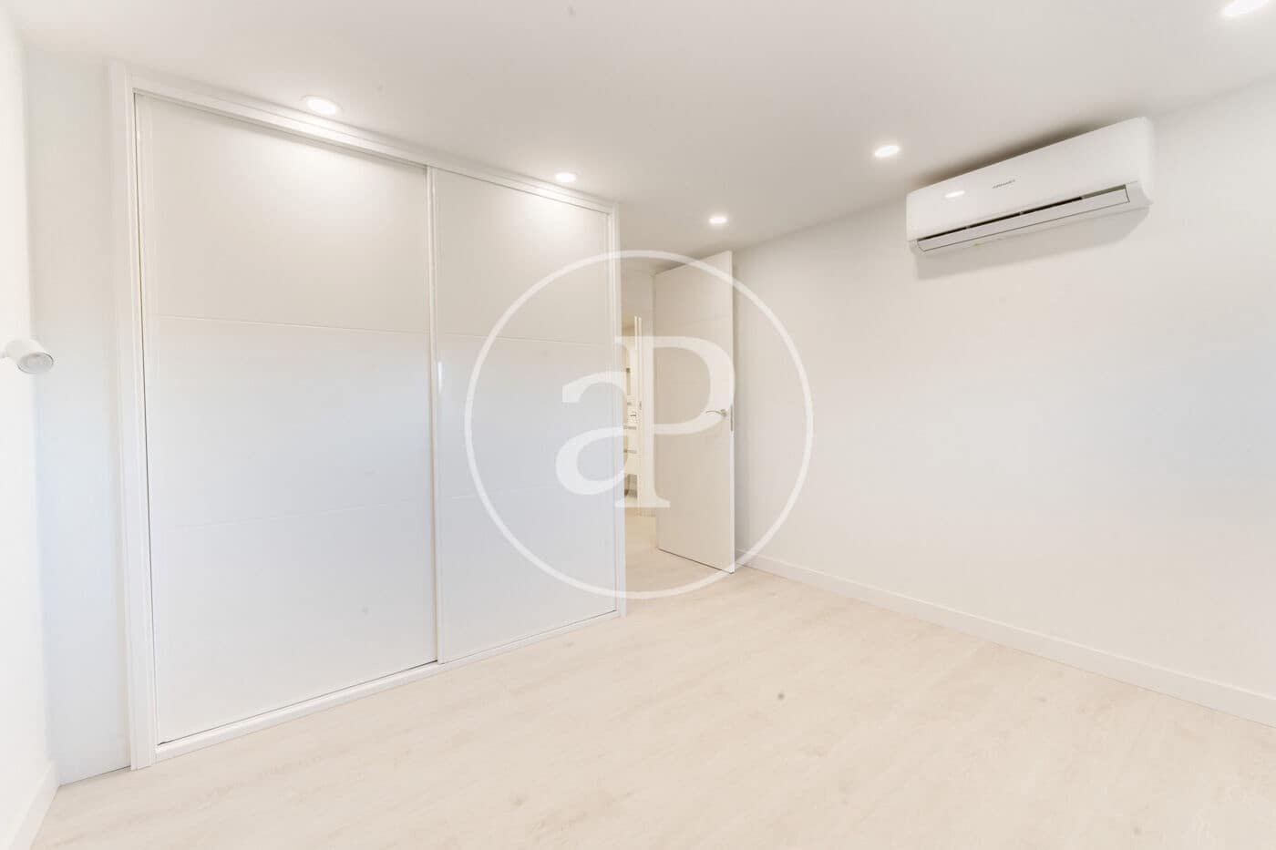 3 sypialnia Apartament na sprzedaż w Miasto Madryt z basenem - 516 000 € (Ref: 9422462)