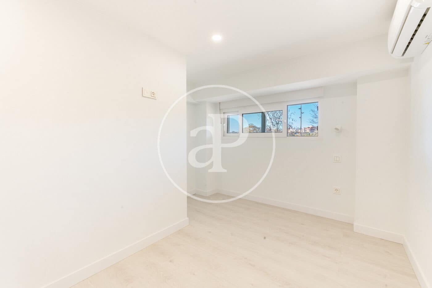 3 sypialnia Apartament na sprzedaż w Miasto Madryt z basenem - 516 000 € (Ref: 9422462)