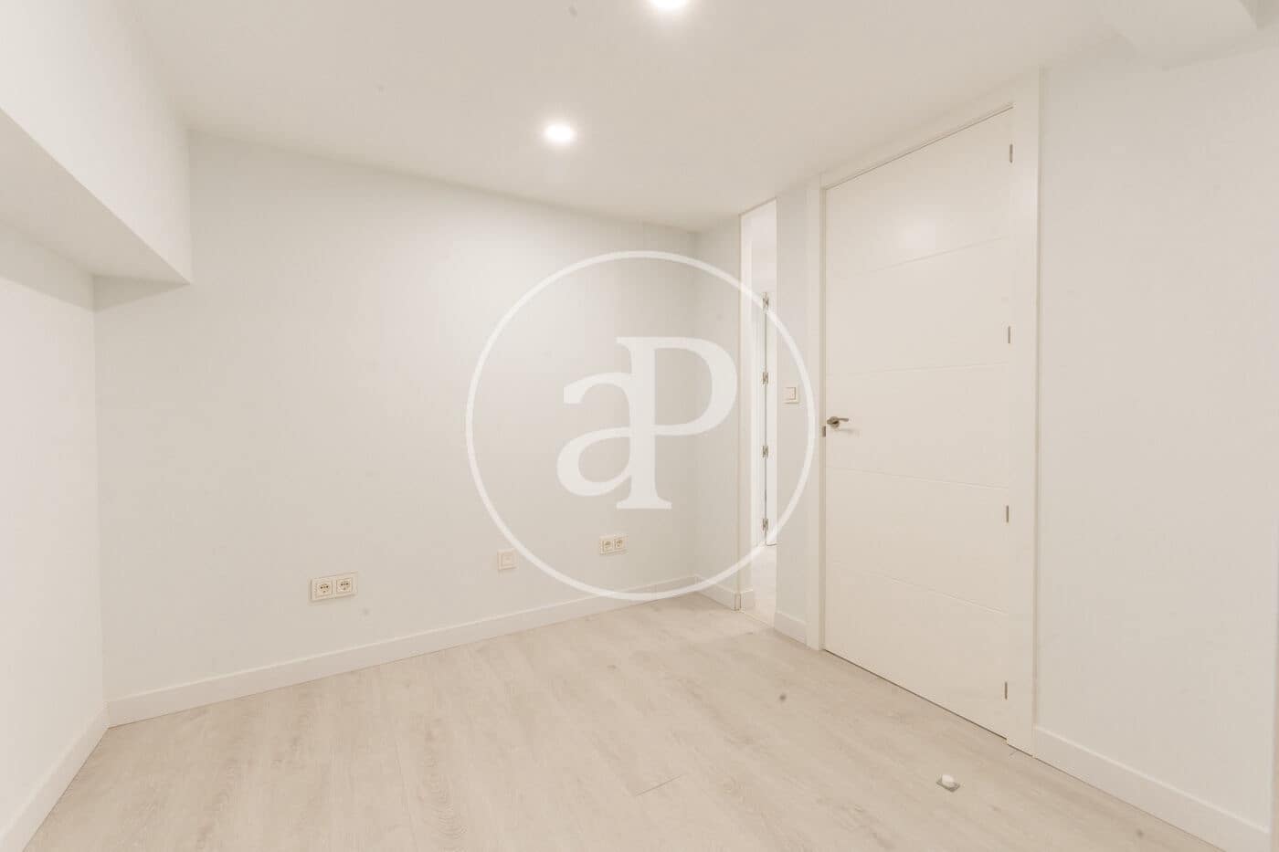 3 sypialnia Apartament na sprzedaż w Miasto Madryt z basenem - 516 000 € (Ref: 9422462)