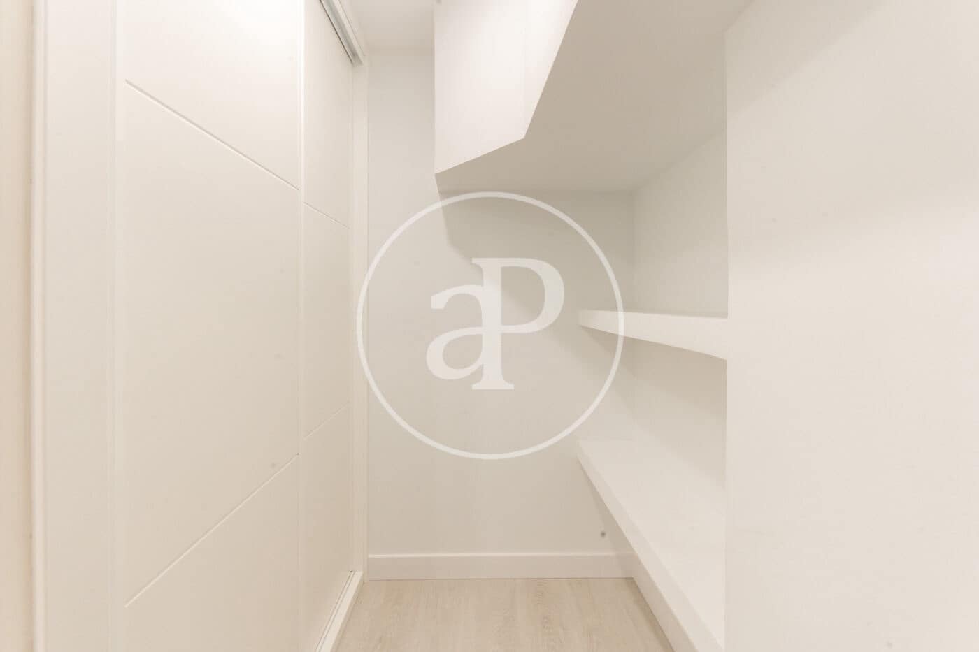 3 sypialnia Apartament na sprzedaż w Miasto Madryt z basenem - 516 000 € (Ref: 9422462)