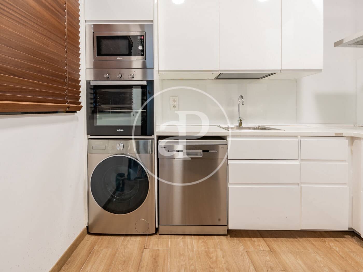 2 slaapkamer Appartement te huur in Madrid stad - € 5.000 (Ref: 9422463)