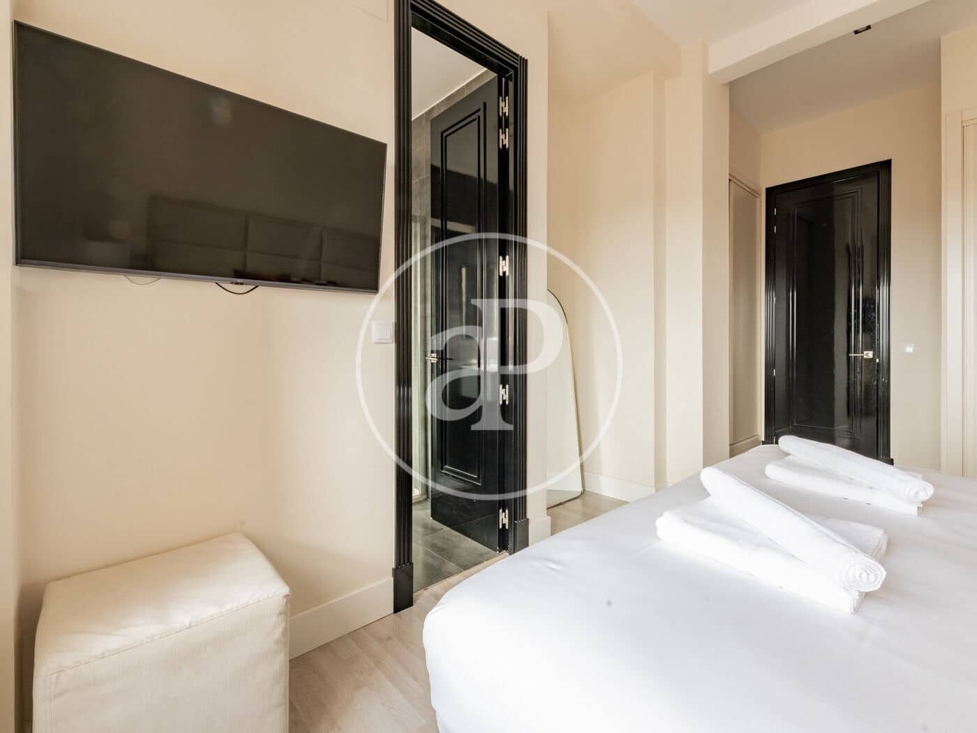 2 slaapkamer Appartement te huur in Madrid stad - € 5.000 (Ref: 9422463)