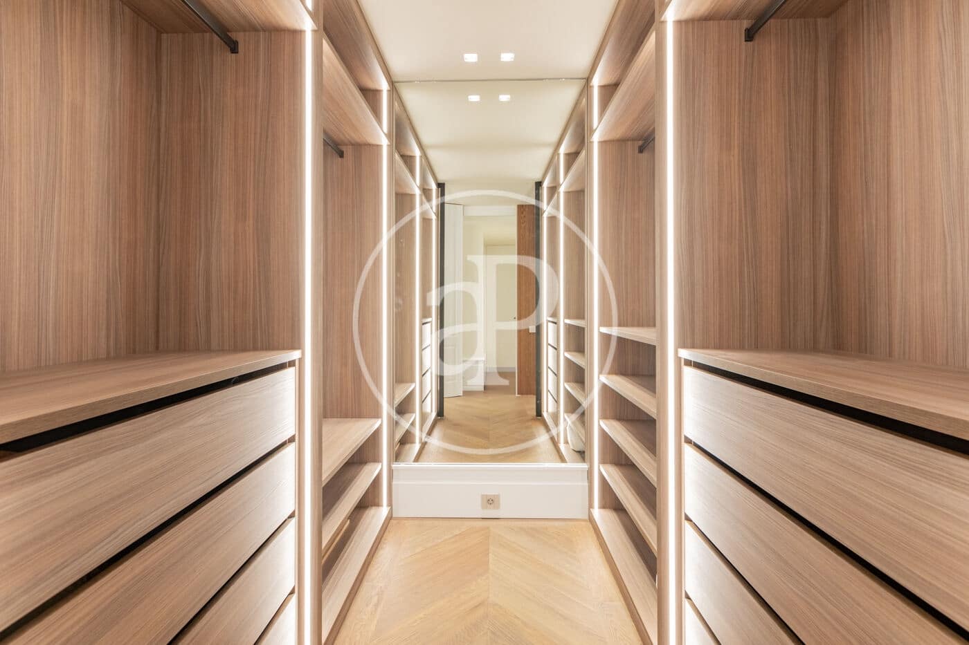 3 makuuhuone Huoneisto myytävänä paikassa Madrid kaupunki - 3 650 000 € (Ref: 9422465)