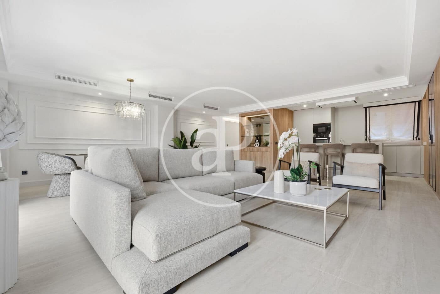 3 bedroom Apartment for rent in Madrid city - € 14,000 (Ref: 9422466)