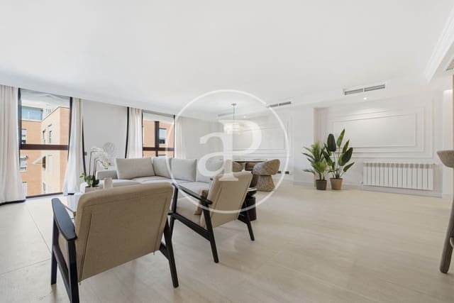 3 quarto Apartamento para arrendar em Castellana, Madrid cidade - 14 000 € (Ref: 9422466)