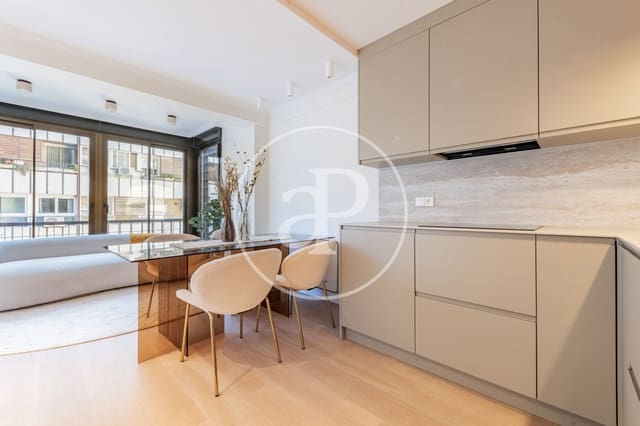 1 sypialnia Apartament na sprzedaż w Lista, Miasto Madryt z basenem - 640 000 € (Ref: 9431281)