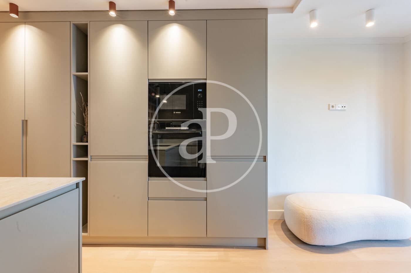 1 sypialnia Apartament na sprzedaż w Miasto Madryt z basenem - 640 000 € (Ref: 9431281)