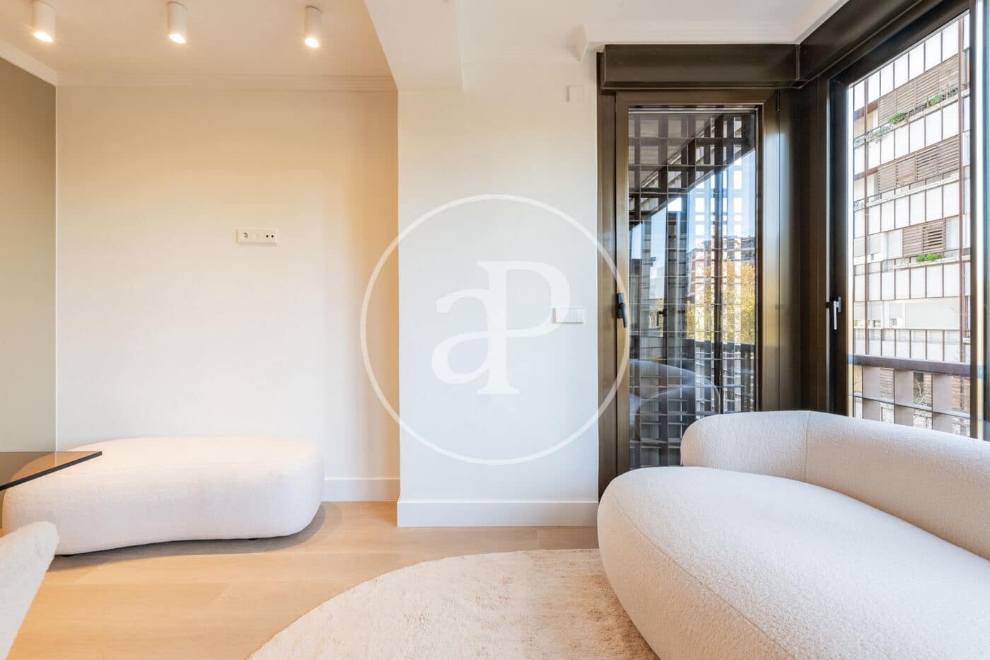 1 sypialnia Apartament na sprzedaż w Miasto Madryt z basenem - 640 000 € (Ref: 9431281)