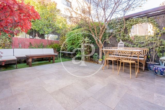 7 bedroom Villa for sale in Aravaca, Madrid city with pool - € 1,495,000 (Ref: 9431283)